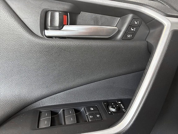 Toyota RAV4 20 of 21