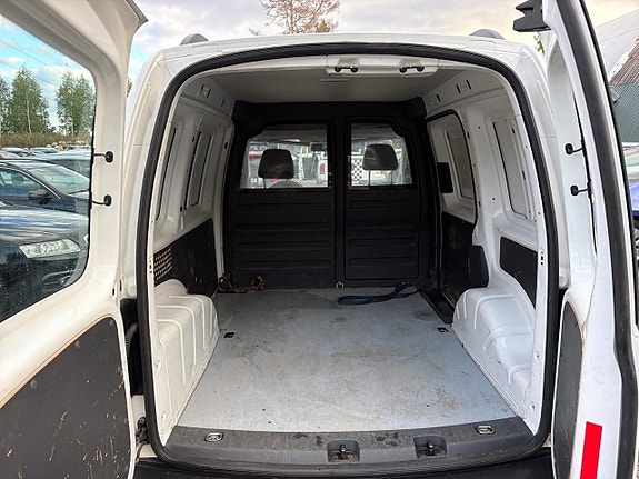 Volkswagen Caddy 13 of 19