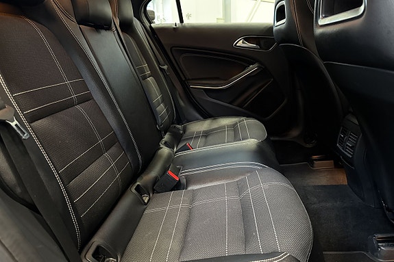 Mercedes-Benz A180 d 13 of 19