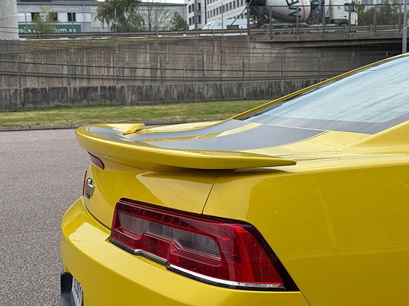 Chevrolet Camaro 7 of 20