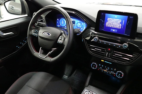 Ford Kuga 8 of 22