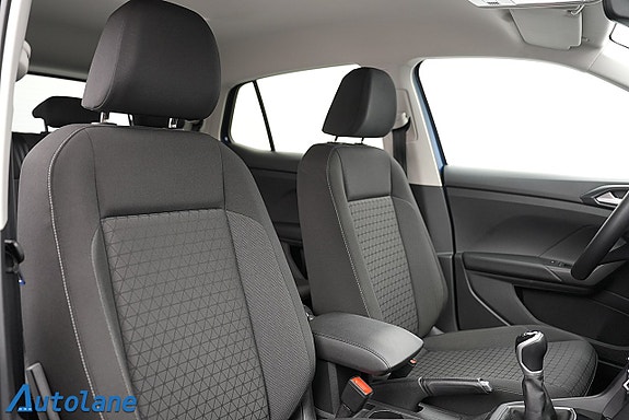 Volkswagen T-Cross 22 of 30