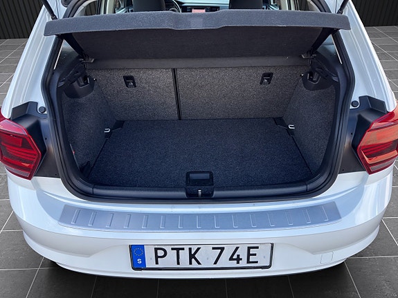 Volkswagen Polo 9 of 20