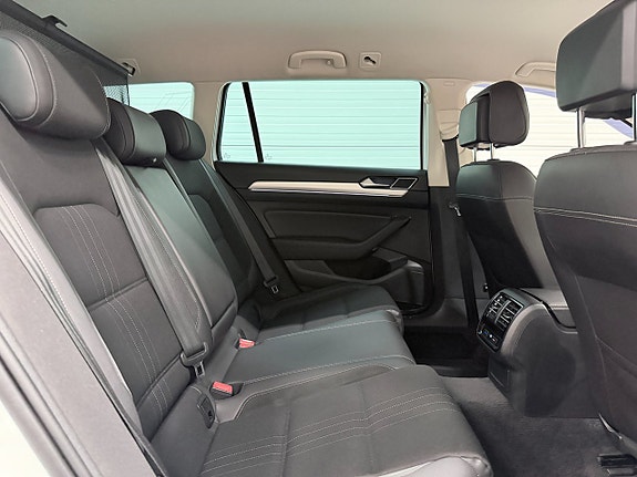 Volkswagen Passat Alltrack 19 of 19