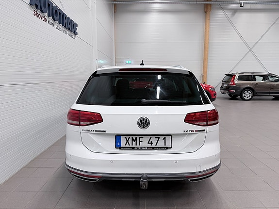 Volkswagen Passat Alltrack 8 of 19