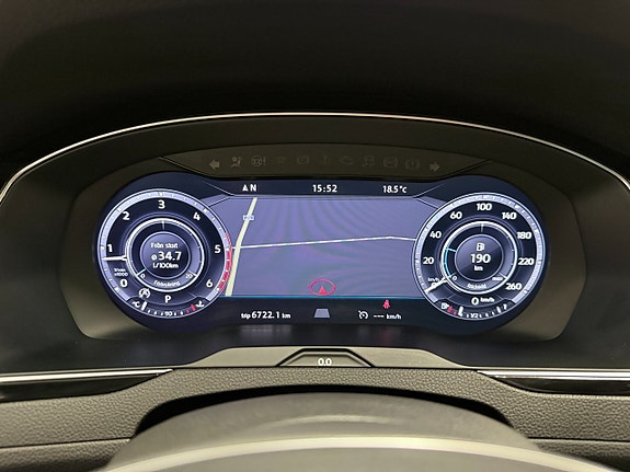 Volkswagen Passat Alltrack 12 of 19