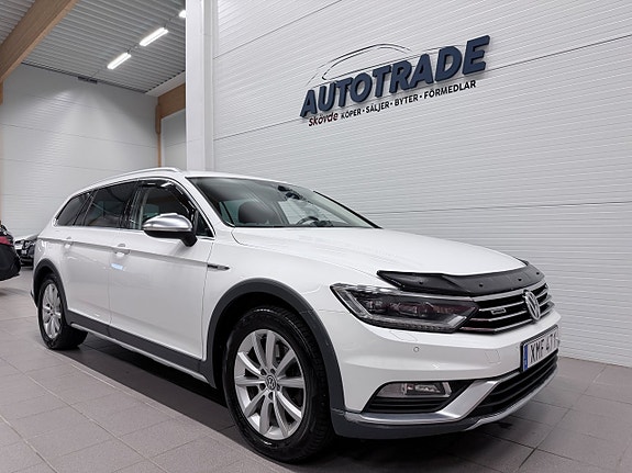 Volkswagen Passat Alltrack 4 of 19