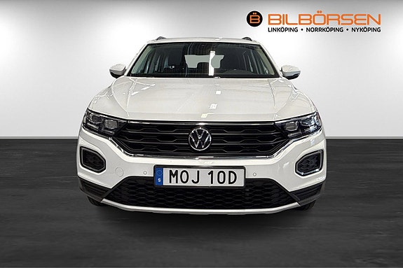 Volkswagen T-Roc 2 of 17