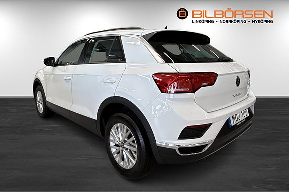Volkswagen T-Roc 6 of 17