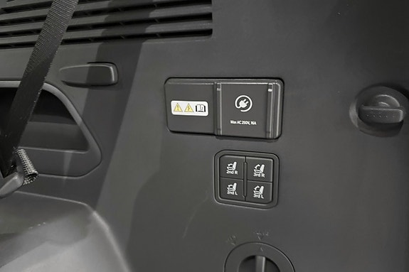 Kia EV9 25 of 25
