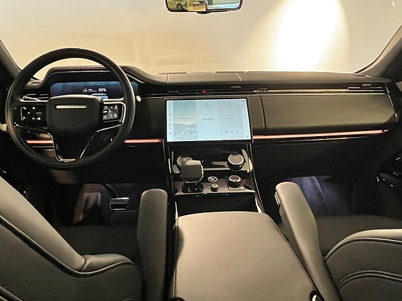 Land Rover Range Rover Sport 10 of 10