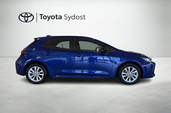 Toyota Corolla 10 of 13