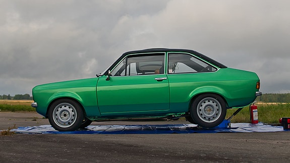 Ford Escort 3 of 12