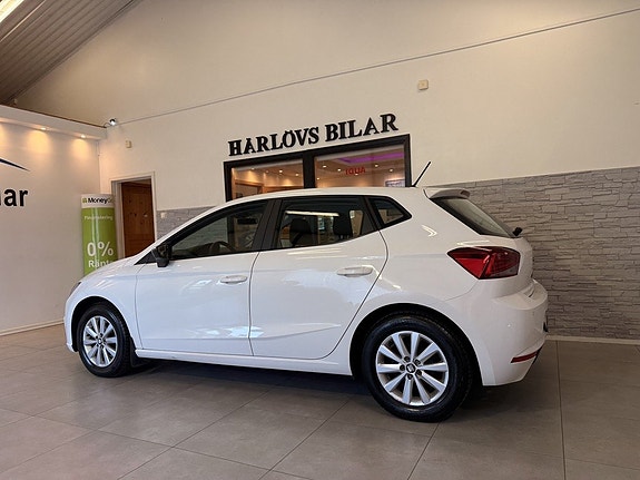 Seat Ibiza 5 of 17