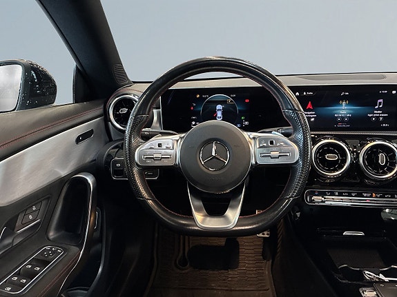 Mercedes-Benz CLA180 d 9 of 22