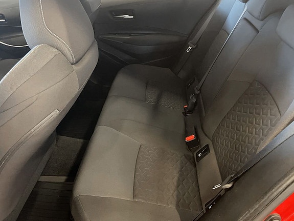 Toyota Corolla 8 of 14