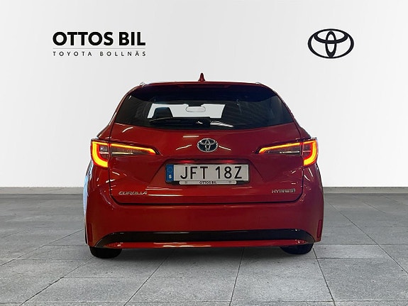 Toyota Corolla 5 of 14