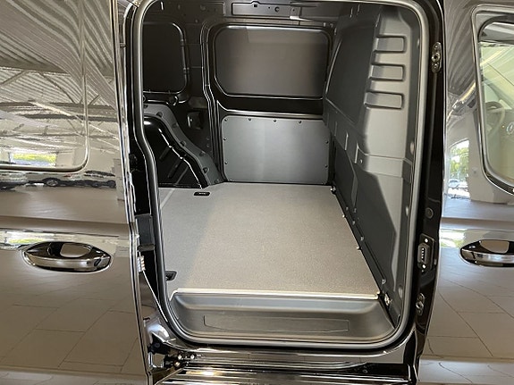 Volkswagen Caddy Maxi 7 of 16