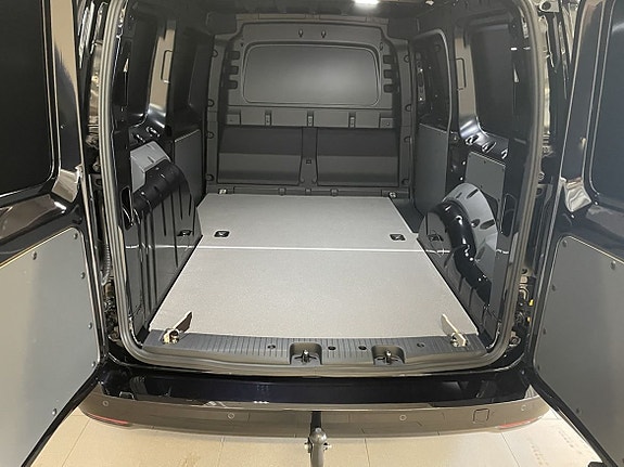Volkswagen Caddy Maxi 8 of 16