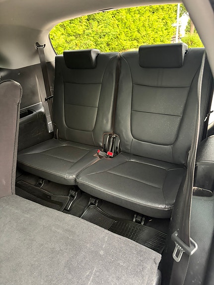 Kia Sorento 8 of 8