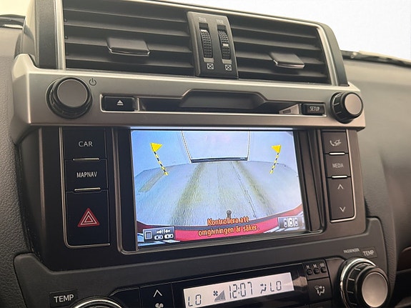 Toyota Land Cruiser 19 of 30