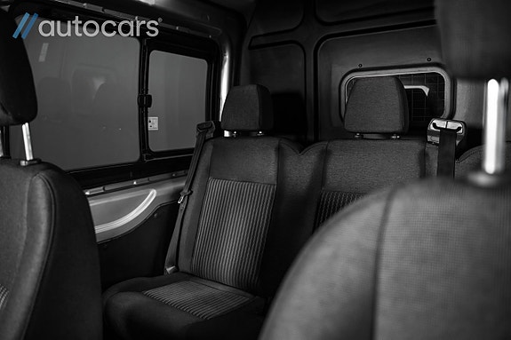 Ford Transit 26 of 27
