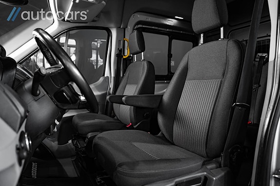 Ford Transit 24 of 27