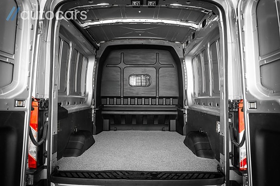 Ford Transit 13 of 27