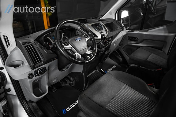 Ford Transit 15 of 27