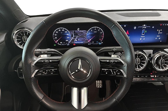 Mercedes-Benz A200 7 of 14