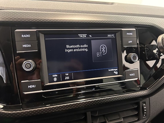 Volkswagen T-Cross 15 of 16