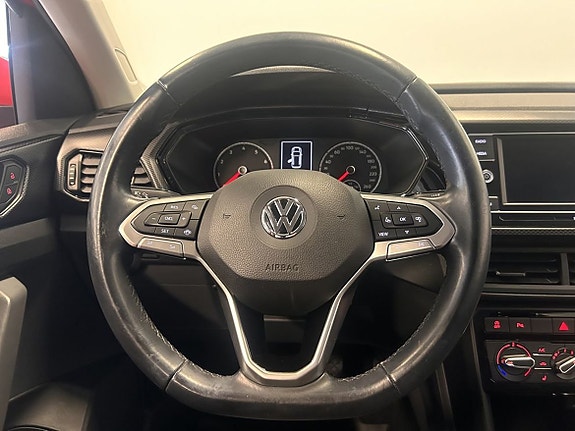 Volkswagen T-Cross 10 of 16