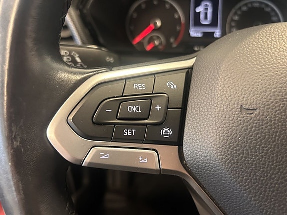 Volkswagen T-Cross 13 of 16