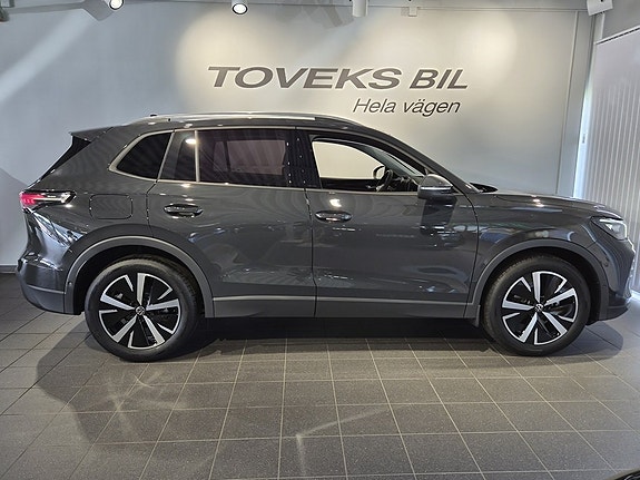 Volkswagen Tiguan 4 of 22