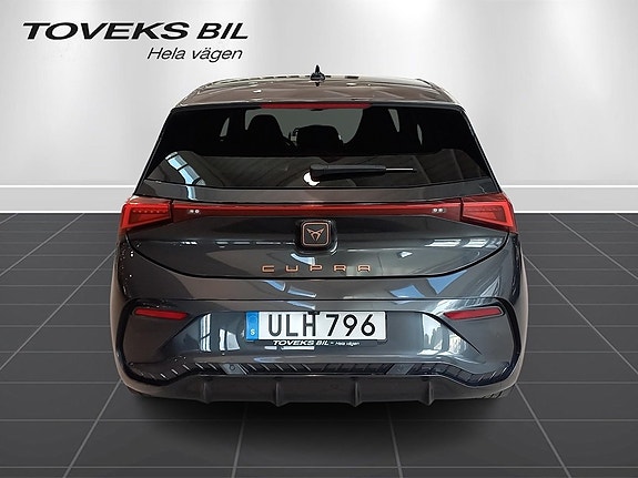 Cupra Born 6 of 14