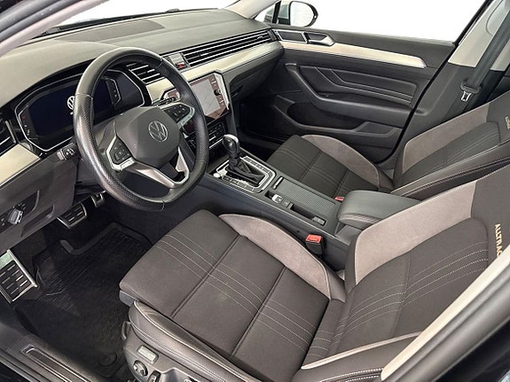 Volkswagen Passat Alltrack 6 of 13