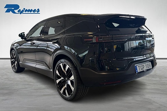 Polestar 3 2 of 24