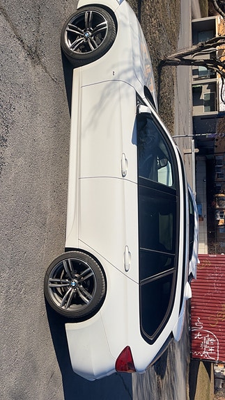BMW 318d 5 of 5