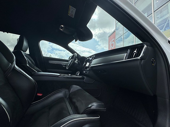 Volvo V90 18 of 22