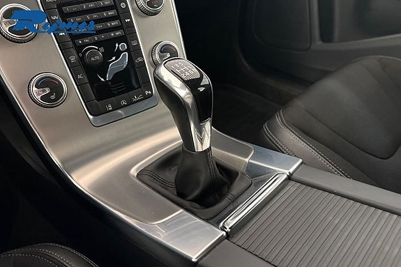 Volvo V60 16 of 27