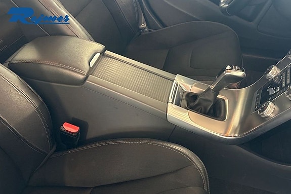 Volvo V60 17 of 27