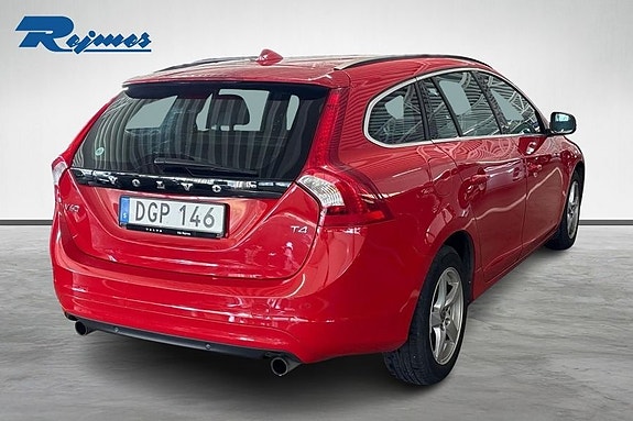 Volvo V60 25 of 27