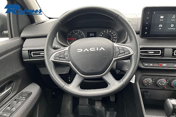 Dacia Sandero 9 of 23