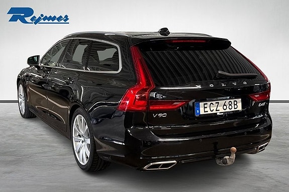 Volvo V90 2 of 30