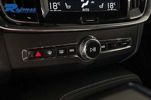 Volvo V90 16 of 30