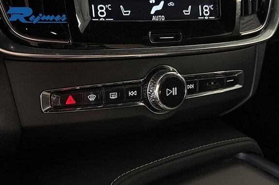 Volvo V90 16 of 30