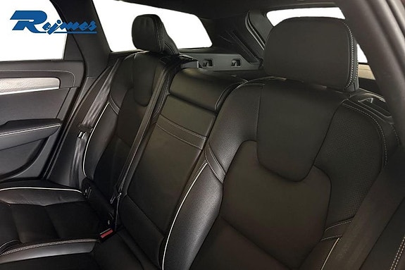 Volvo V90 22 of 30