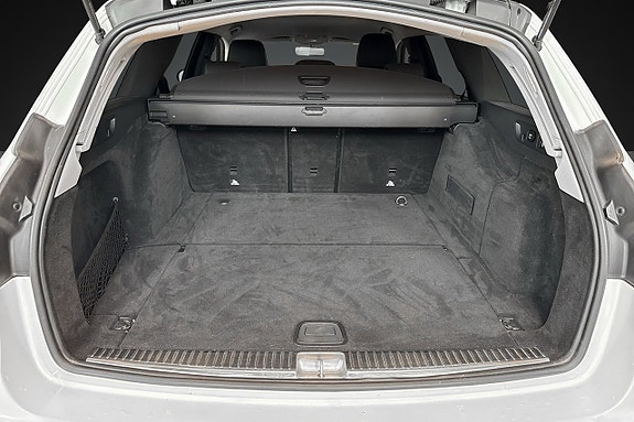 Mercedes-Benz E220 17 of 17