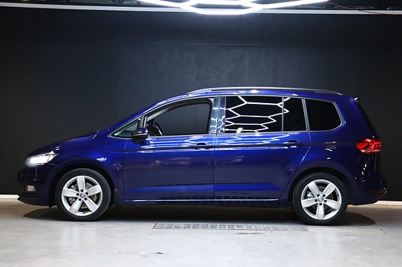 Volkswagen Touran 5 of 25