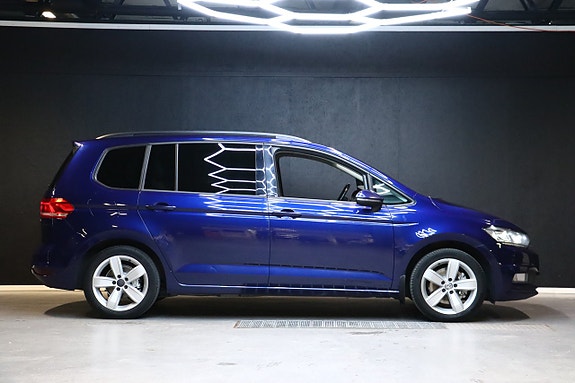 Volkswagen Touran 6 of 25